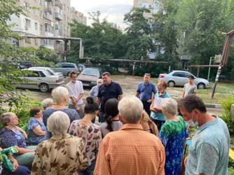 Вячеслав Тарасов на встрече с жителями рассказал о программах развития города Саратова